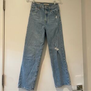 Levi’s Ribcage Straight Ankle Jeans